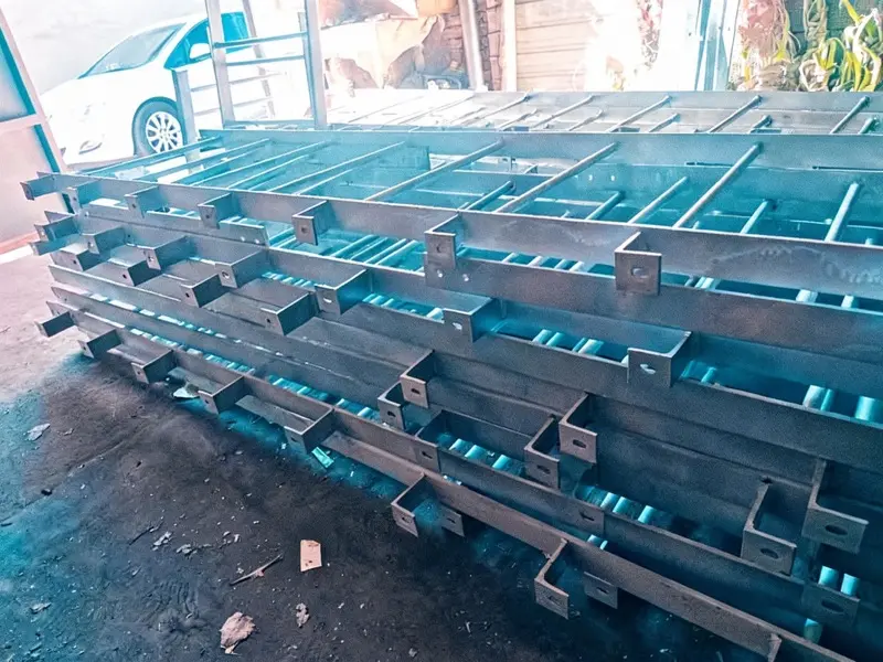 Interior de la fábrica de escaleras de gato Dengtai